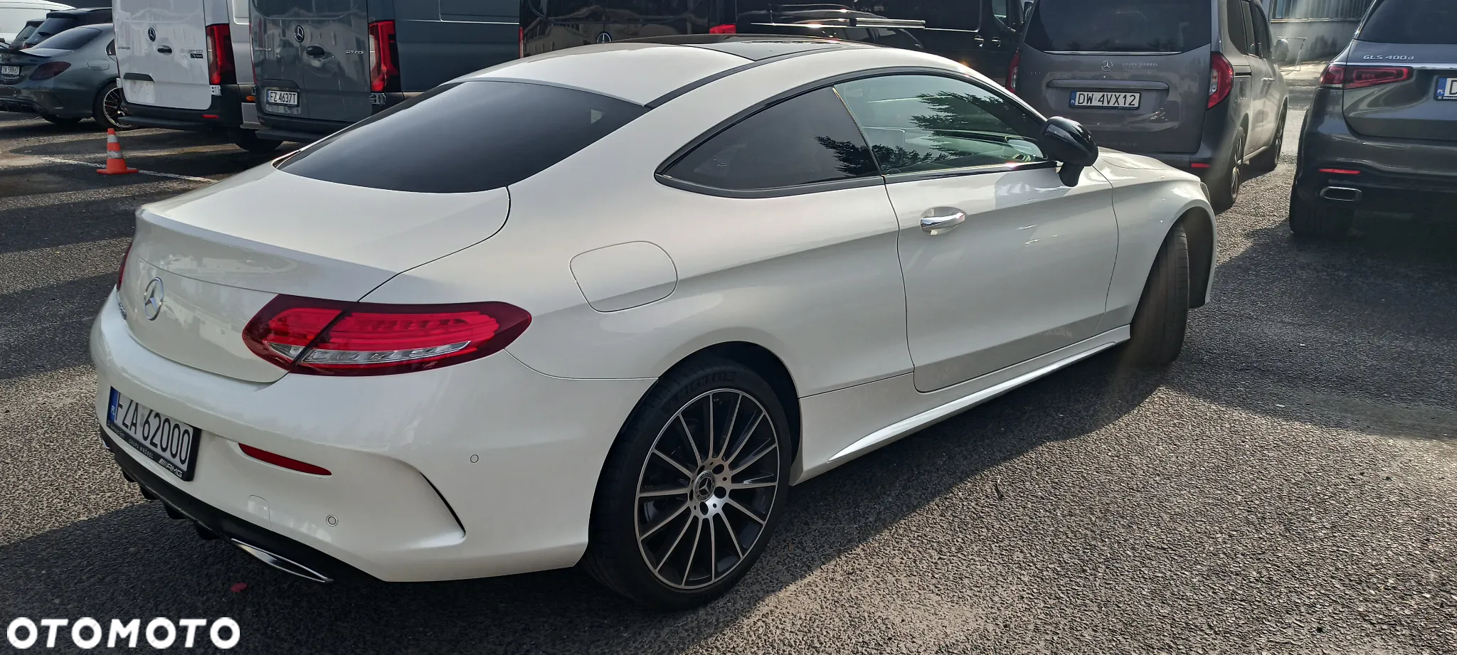 Mercedes-Benz Klasa C 300 9G-TRONIC - 3