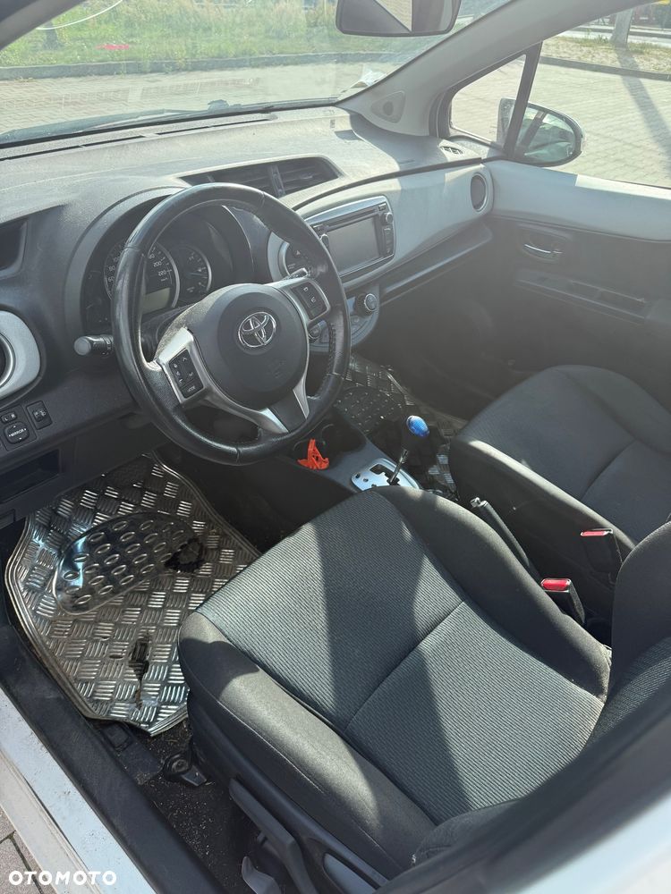 Toyota Yaris - 9