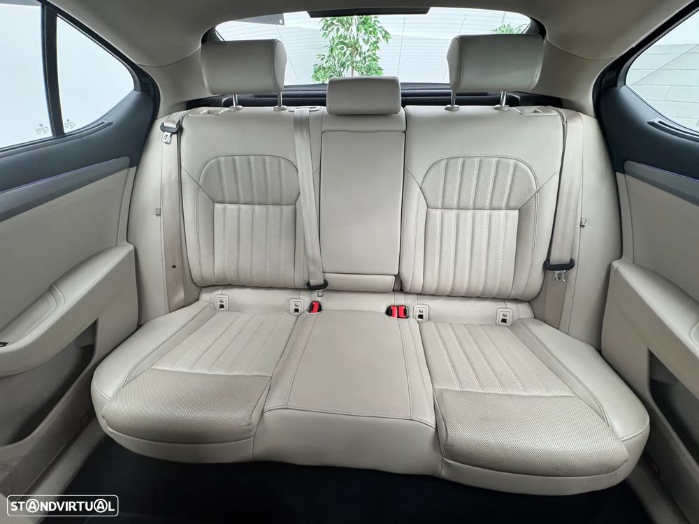Skoda Superb 2.0 TDI Laurin&Klement DSG - 31