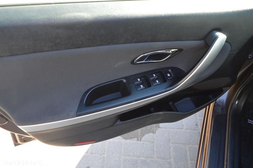 Kia Ceed 1.6 GDI Dream Team Edition - 21