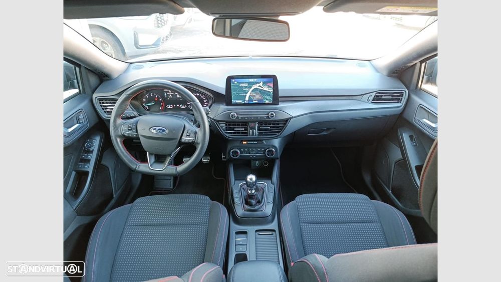 Ford Focus 1.0 EcoBoost ST-Line - 14