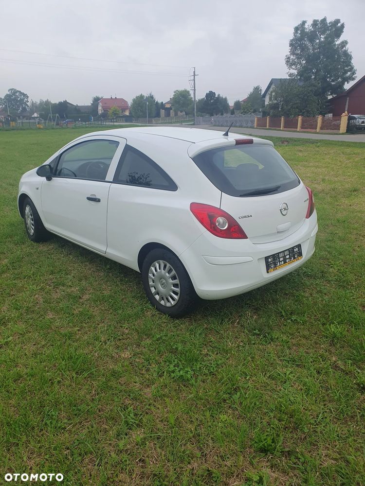 Opel Corsa - 12