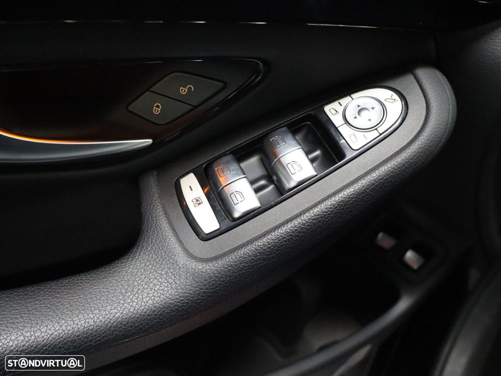 Mercedes-Benz GLC 300 e 4Matic - 21