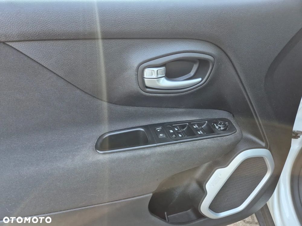 Jeep Renegade 1.6 MultiJet DSG Longitude - 23