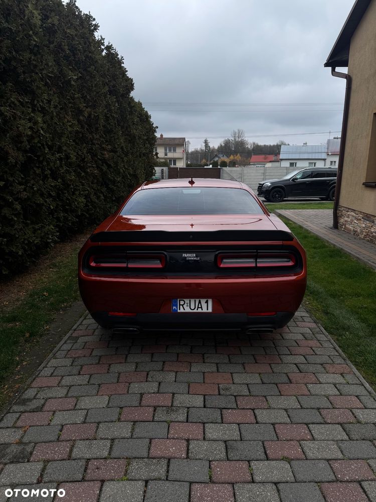 Dodge Challenger 5.7 R/T - 10