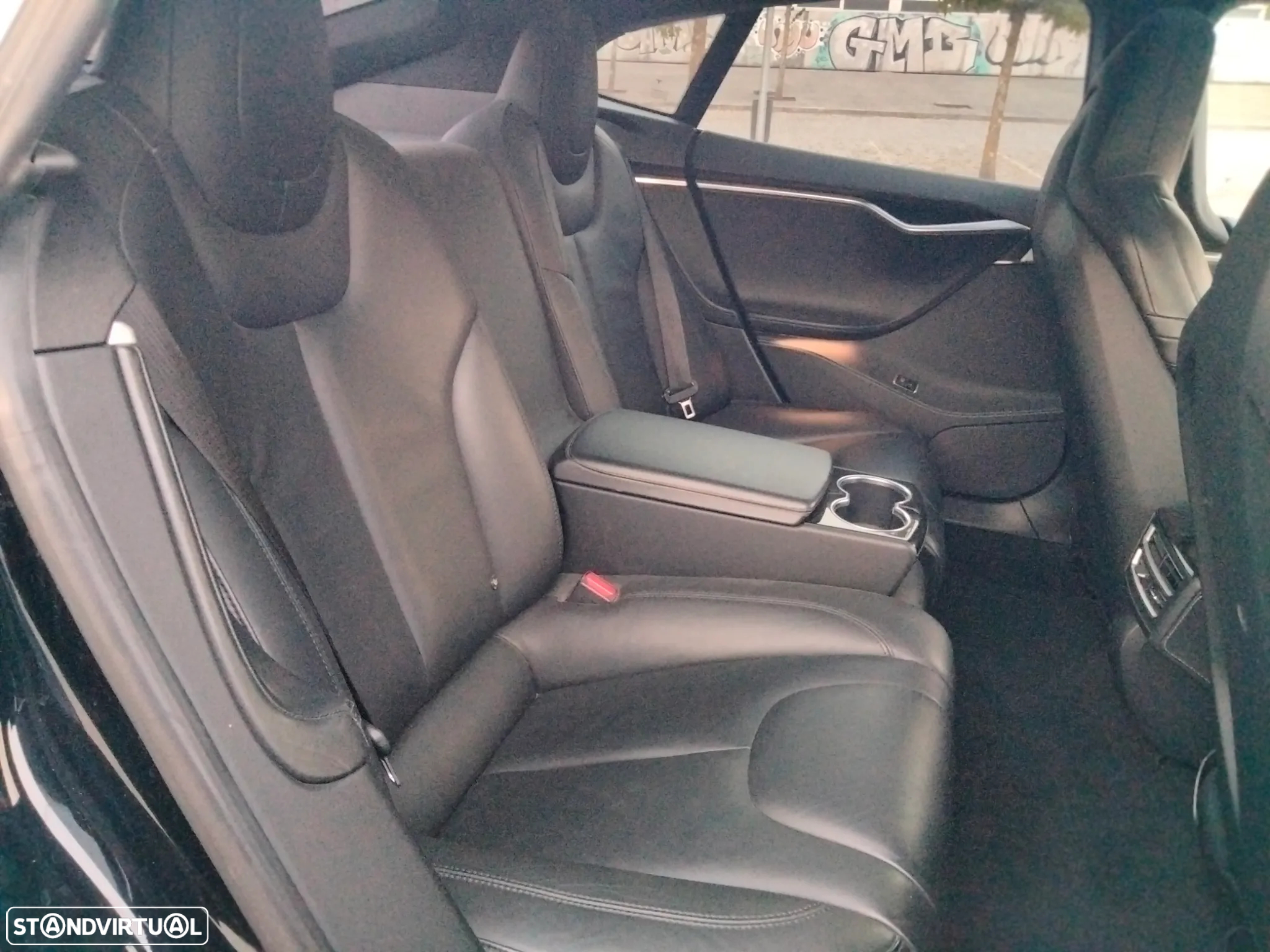 Tesla Model S P85D - 14