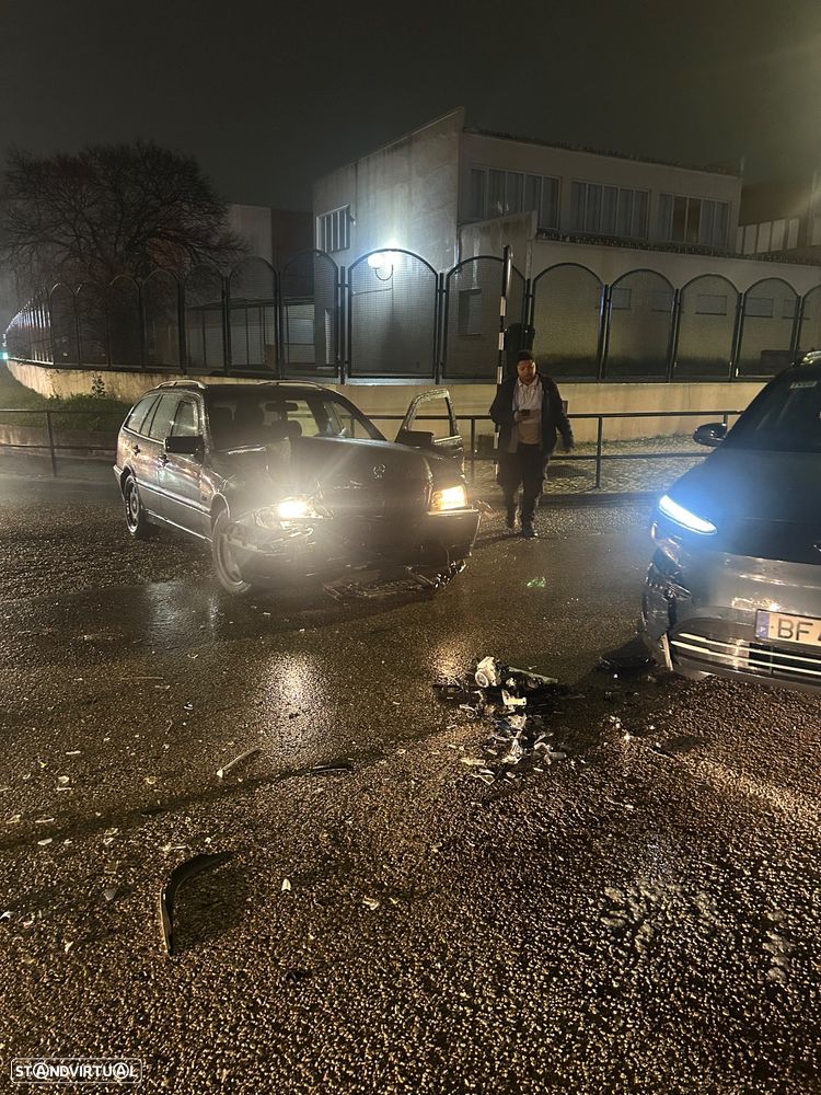 Mercedes-Benz C 220 CDI Classic - 12