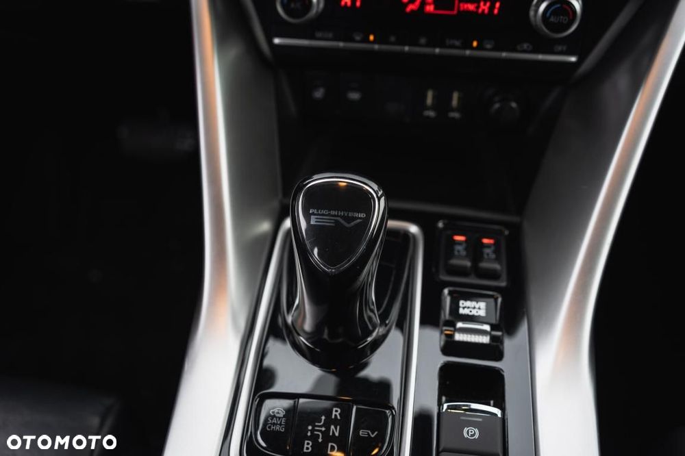 Mitsubishi Eclipse Cross - 27