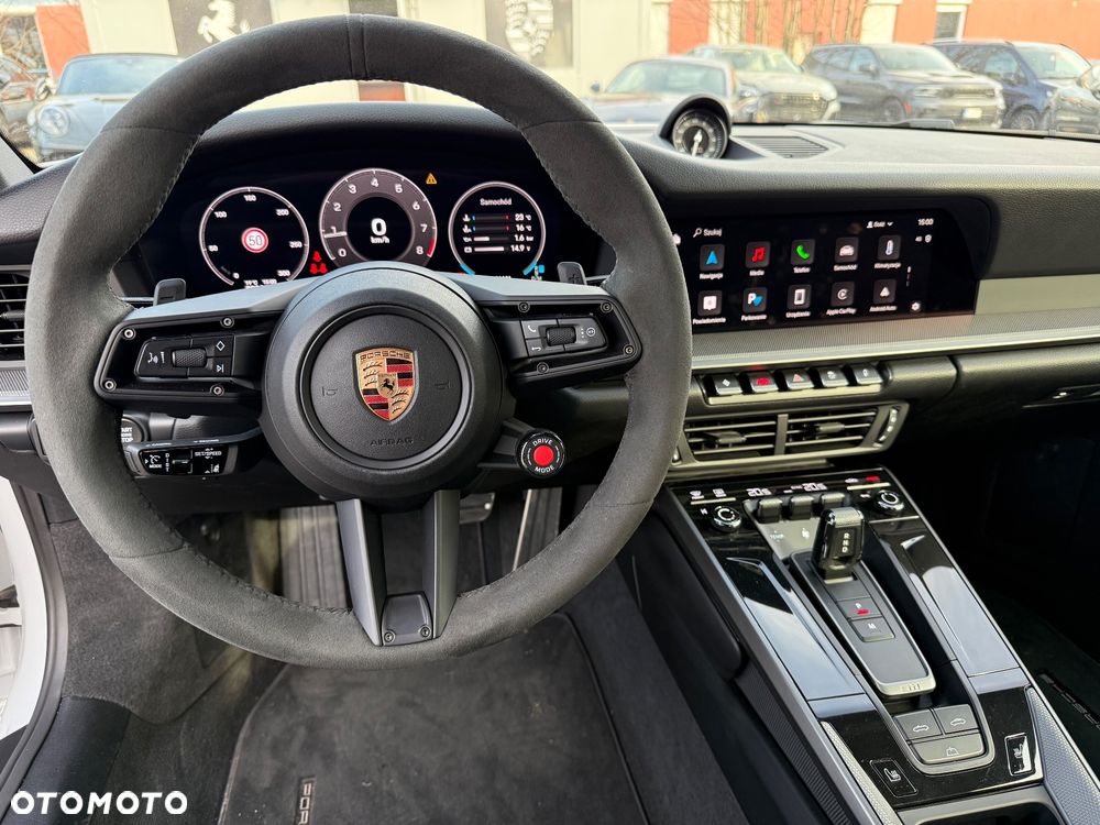 Porsche 911 Carrera PDK - 21