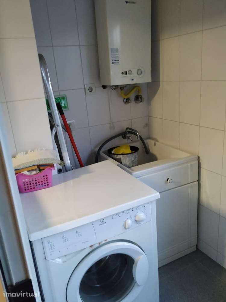 Arrenda-se apartamento T2 mobilado em condomínio fechado. - Grande imagem: 4/15