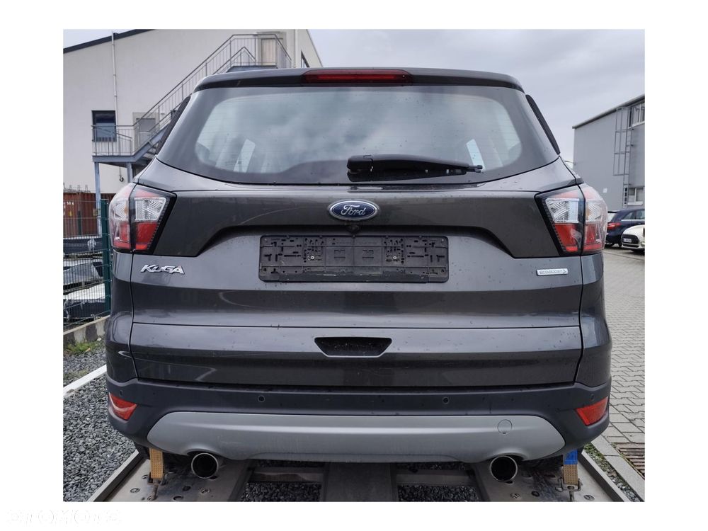 Ford Kuga - 6