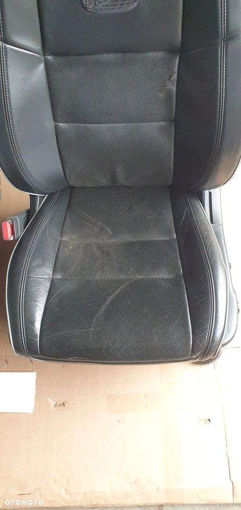 Fotele przód tył kanapa skóra komplet Overland Jeep Grand Cherokee WK2 - 13