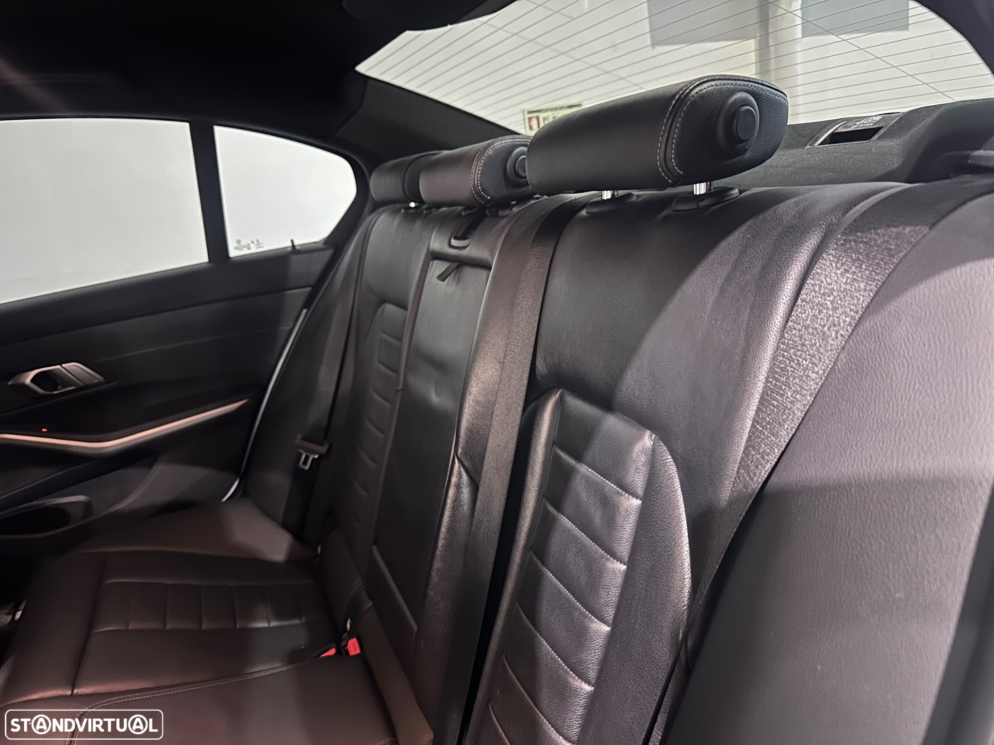 BMW 330 e Auto - 17