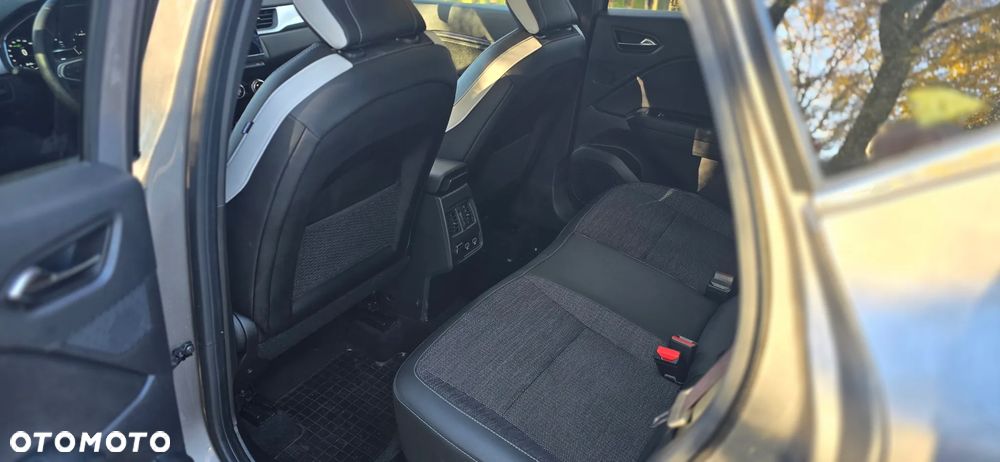 Renault Captur 1.3 TCe Intens EDC - 24