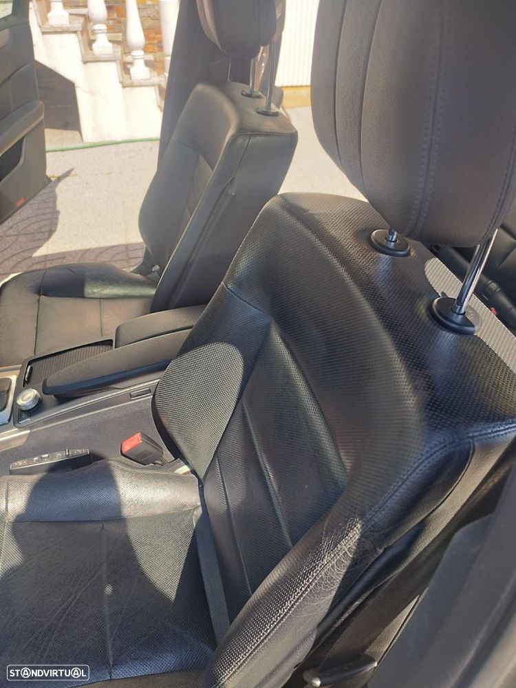 Mercedes-Benz E 250 CDI Avantgarde BlueEfficiency Auto. - 4