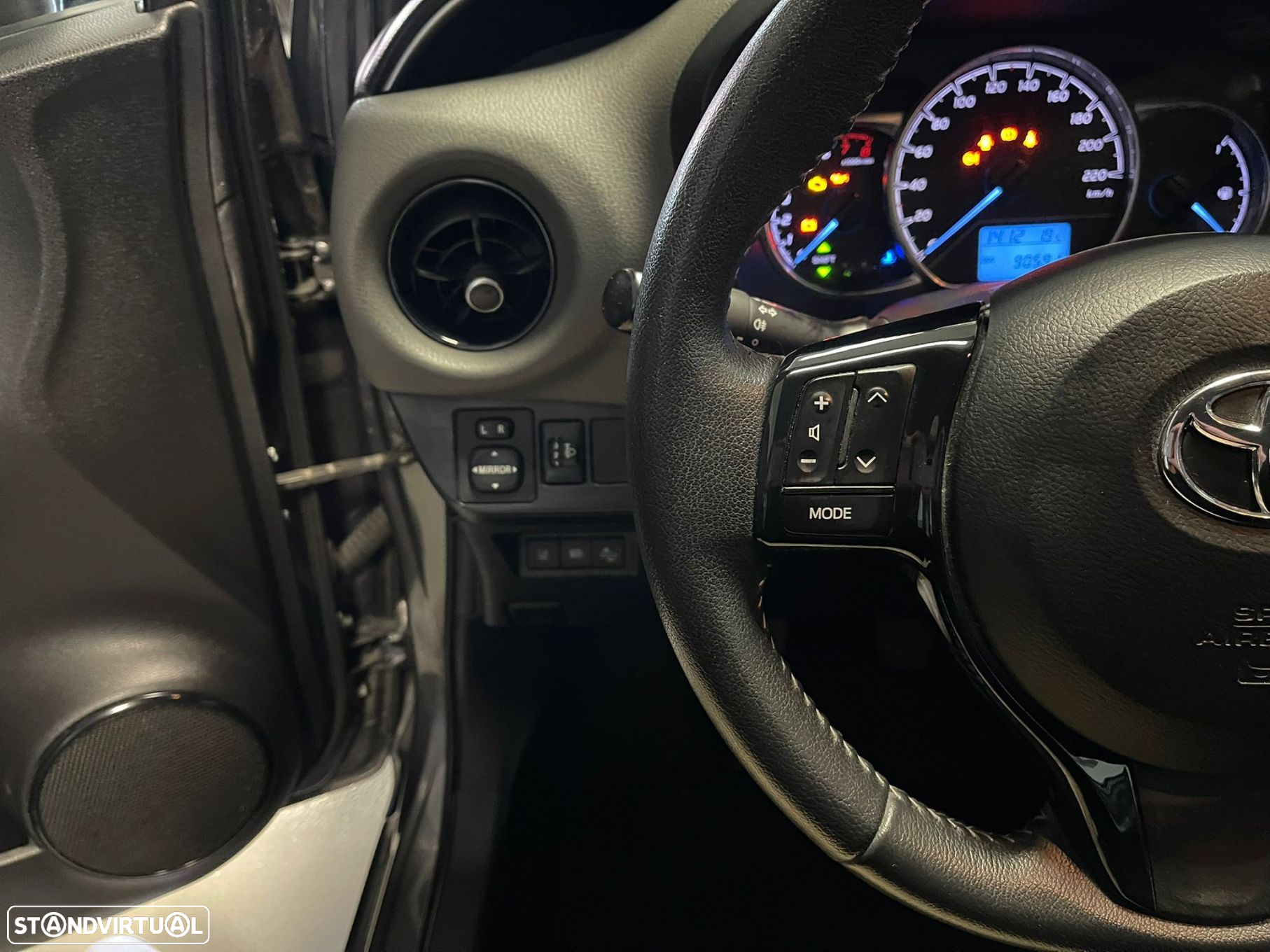 Toyota Yaris 1.0 VVT-i Comfort - 10