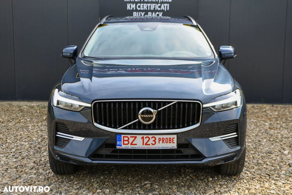 Volvo XC 60 B4 MHEV AT8 FWD Momentum - 4