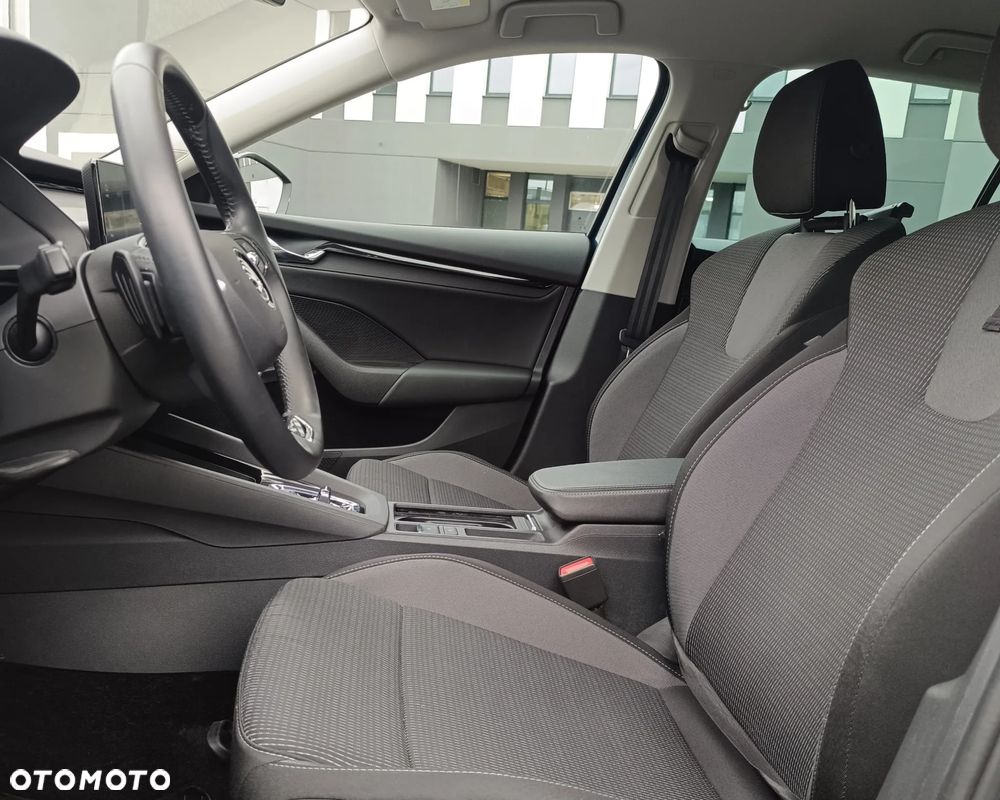 Skoda Octavia ver-1-5-tsi-e--tec-ambition-dsg - 12