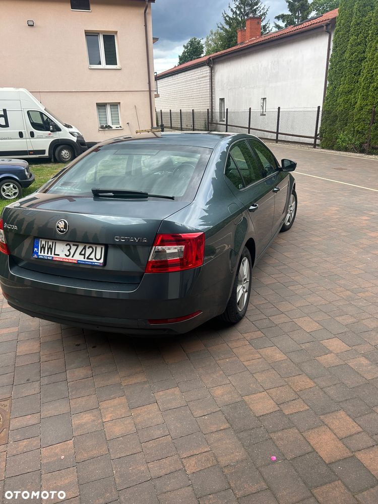 Skoda Octavia 1.6 TDI Ambition - 4