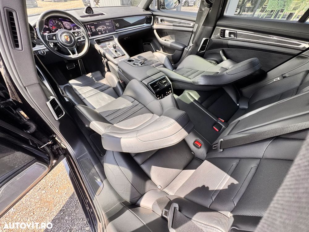 Porsche Panamera 4S Sport Turismo - 25
