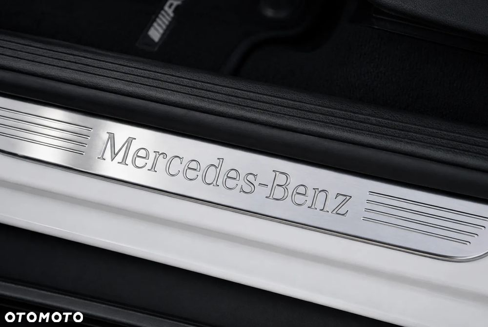 Mercedes-Benz GLC - 39
