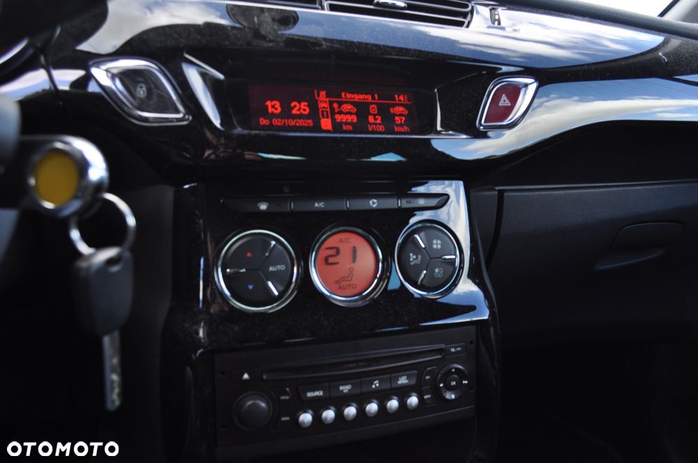 Citroën DS3 1.6 VTi SoChic - 12
