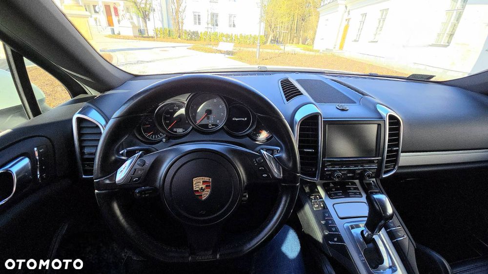 Porsche Cayenne S - 17