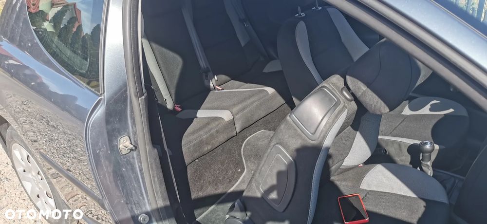 Peugeot 207 1.4 16V Trendy - 9