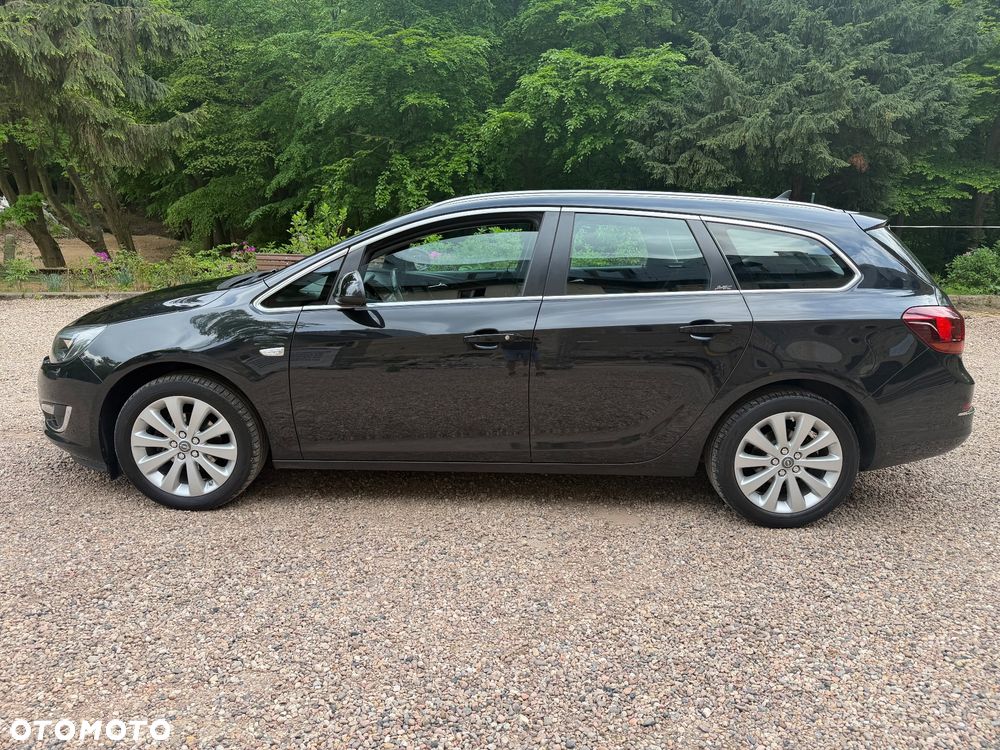 Opel Astra 1.4 Turbo Exklusiv - 4