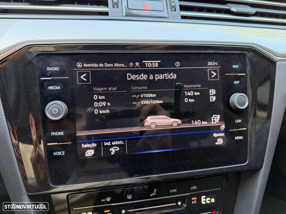 VW Passat - 25