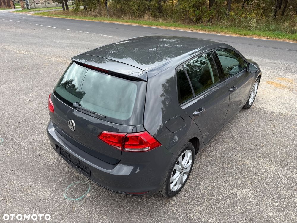 Volkswagen Golf - 26