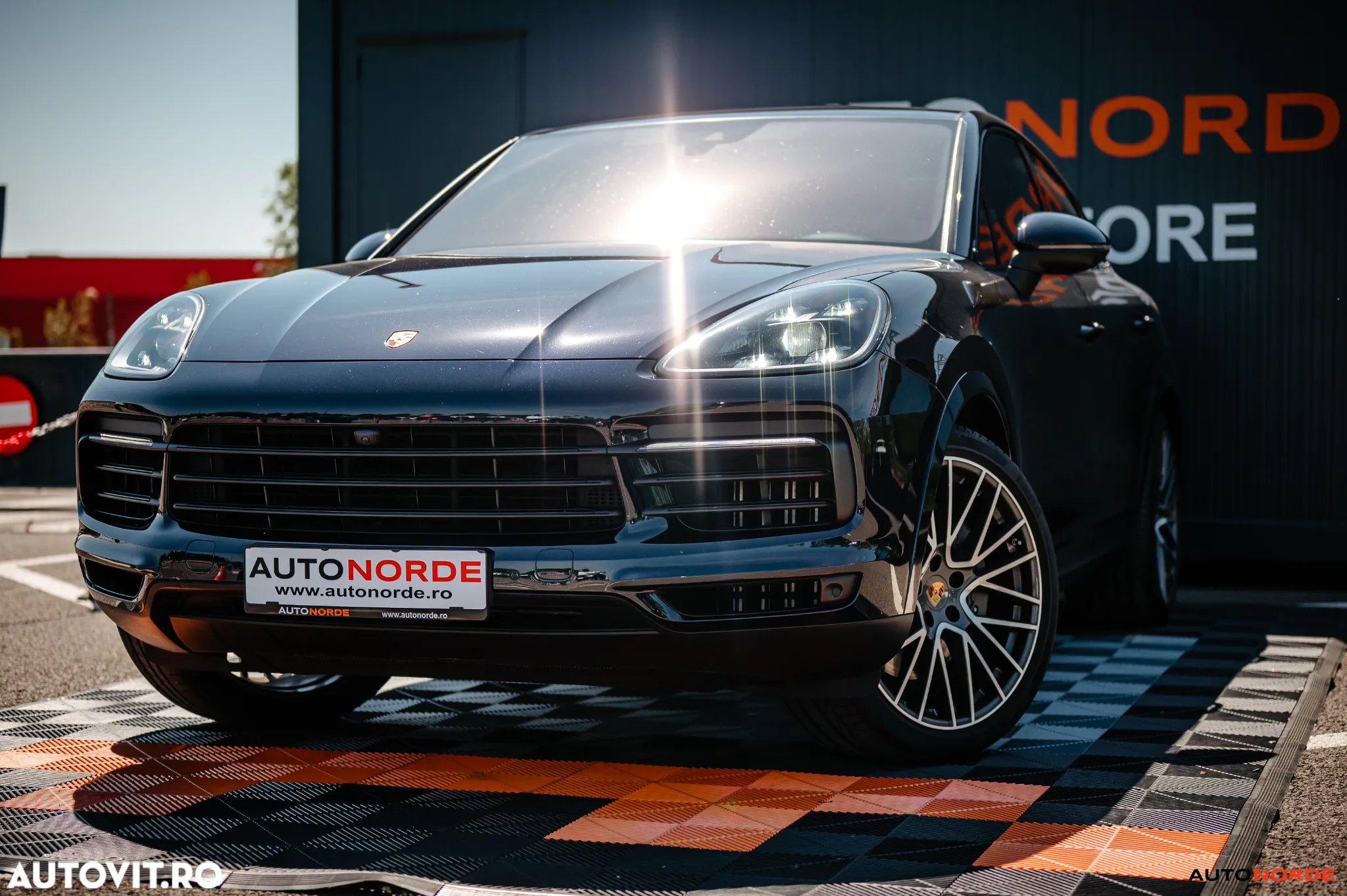 Porsche Cayenne Coupe S - 9