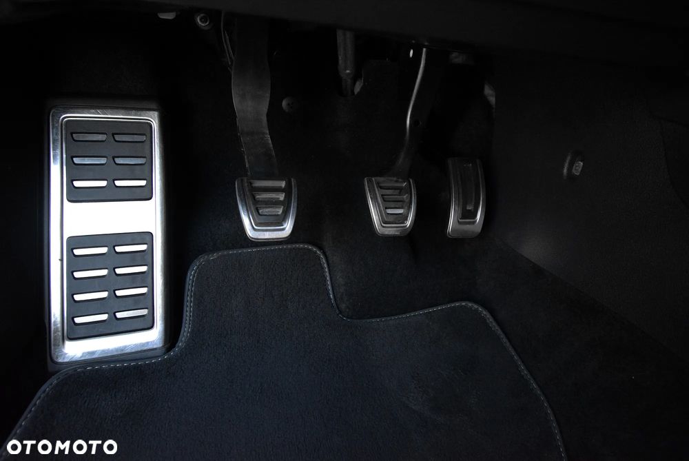 Volkswagen Golf - 21