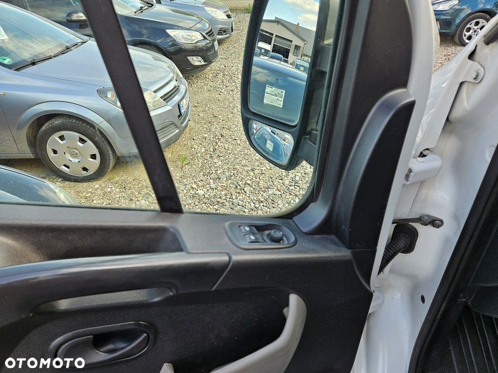 Opel Movano - 12