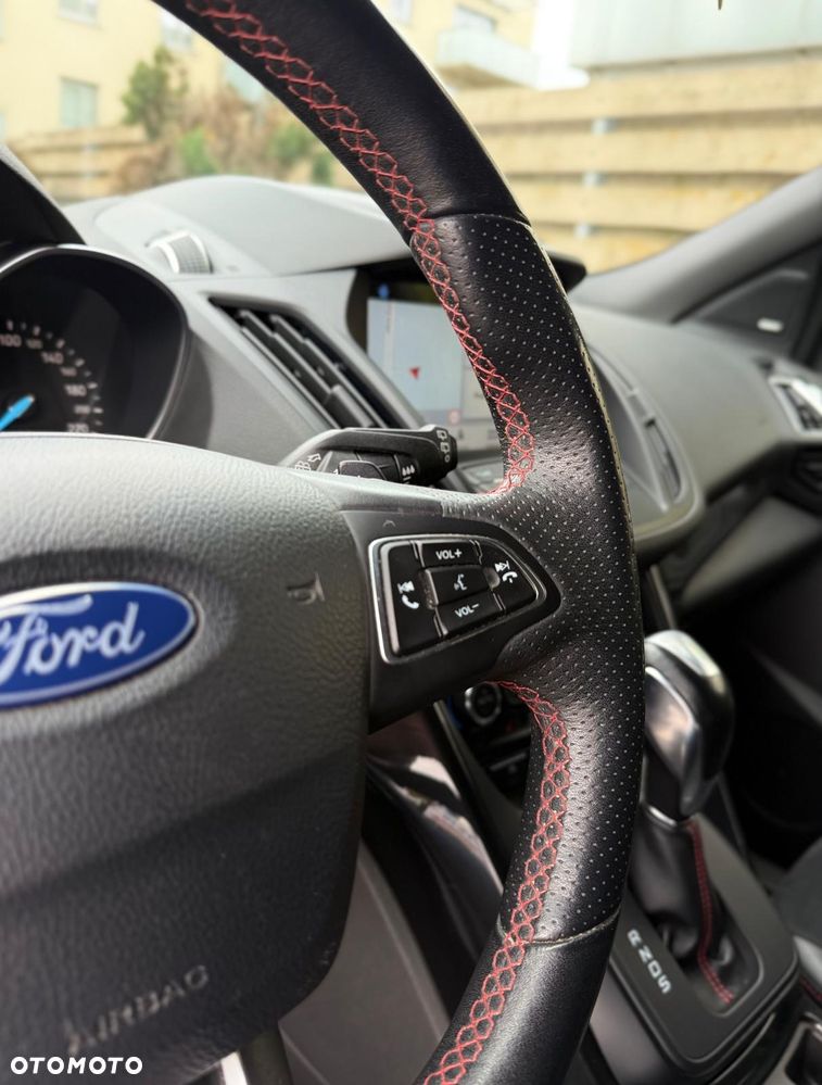 Ford Kuga 2.0 TDCi AWD ST-Line - 32
