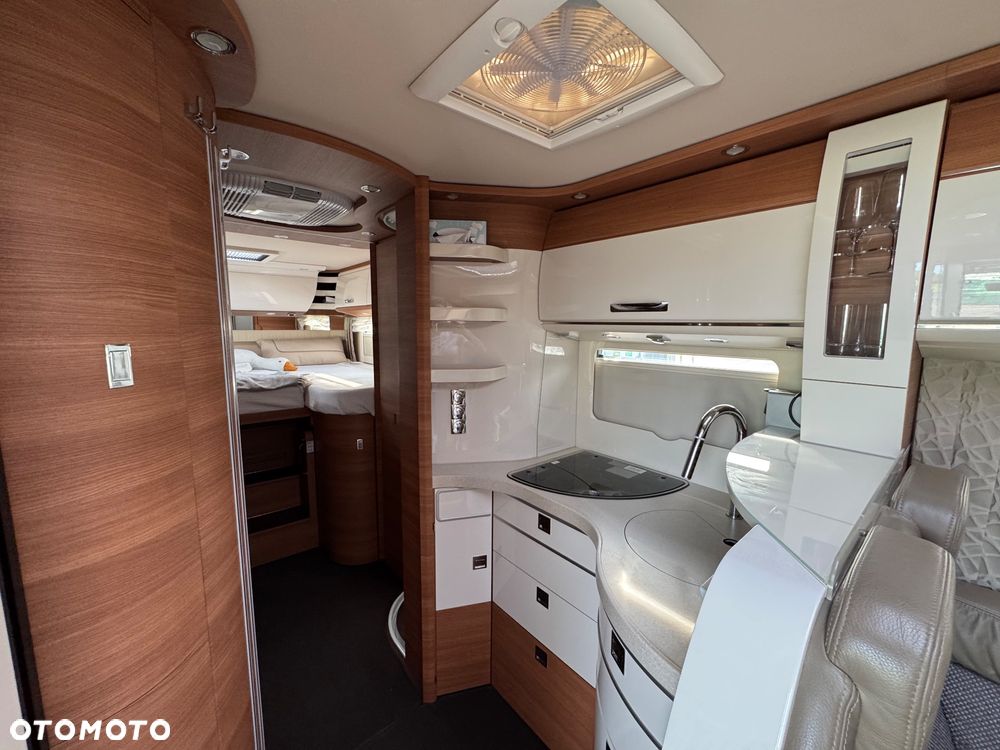 Mercedes-Benz Carthago Chic C-Line I 4.9L Srebrny - AUTOMAT - 11