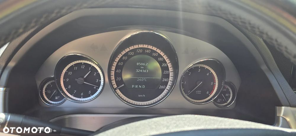 Mercedes-Benz Klasa E 250 CDI DPF BlueEFFICIENCY Automatik Avantgarde - 35