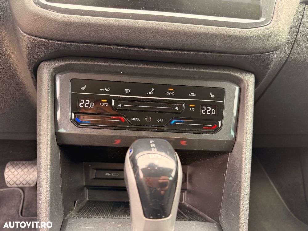 Volkswagen Tiguan 2.0 TDI SCR DSG IQ.DRIVE - 32