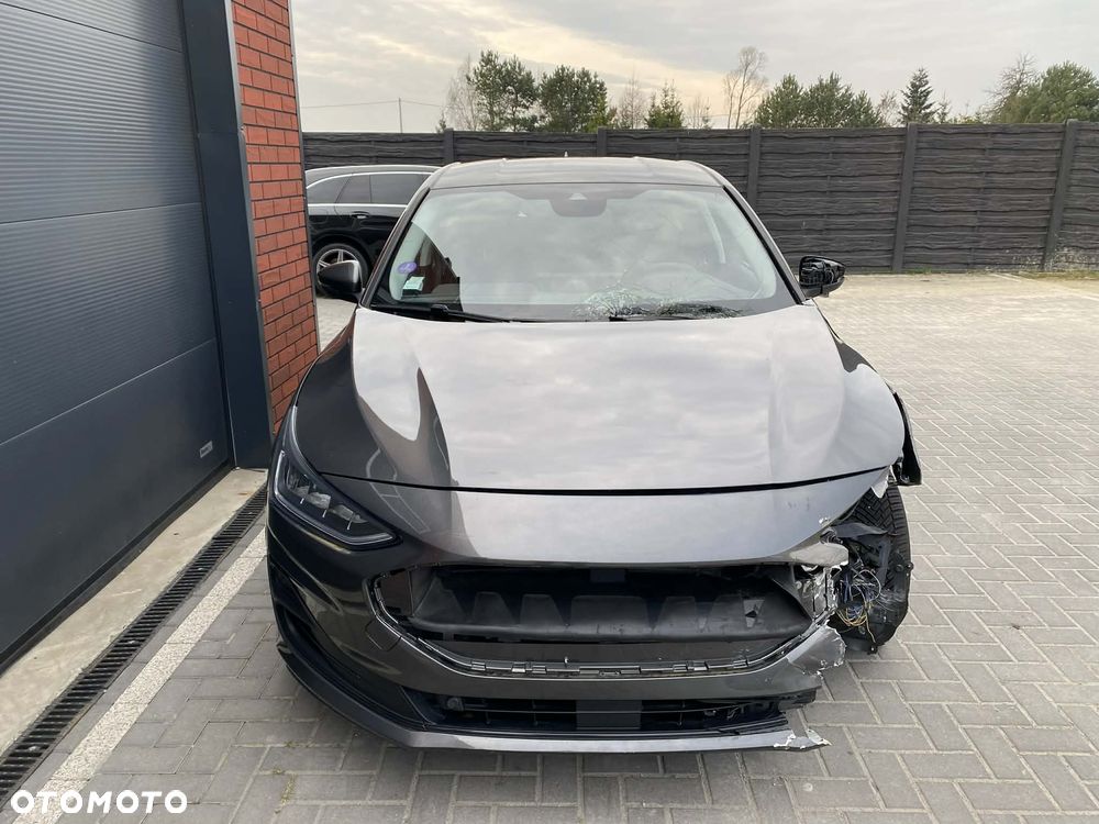 Ford Focus 1.0 EcoBoost mHEV Connected - 10