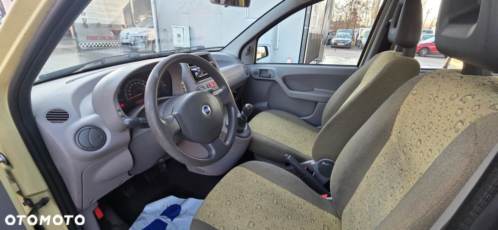 Fiat Panda 1.1 Young - 23