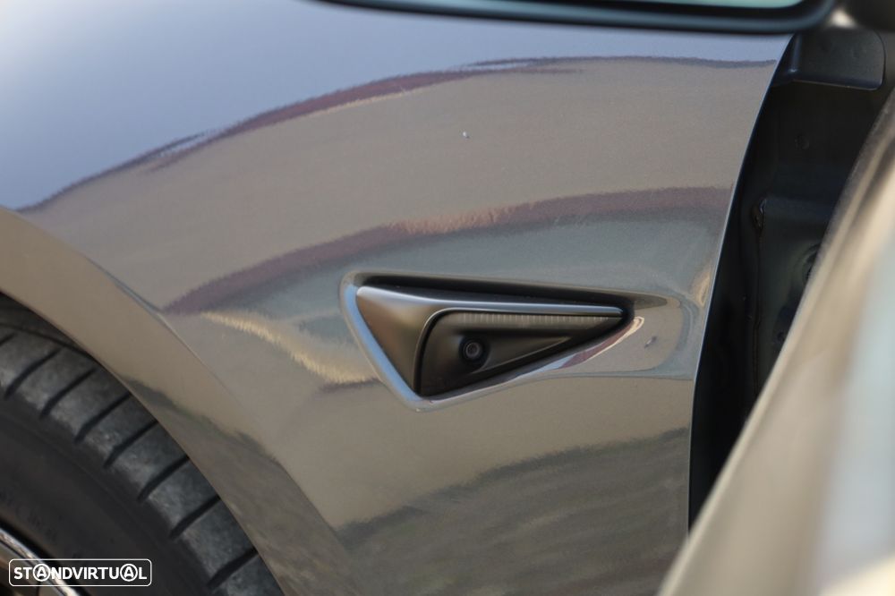 Tesla Model 3 Long-Range Dual Motor AWD - 23