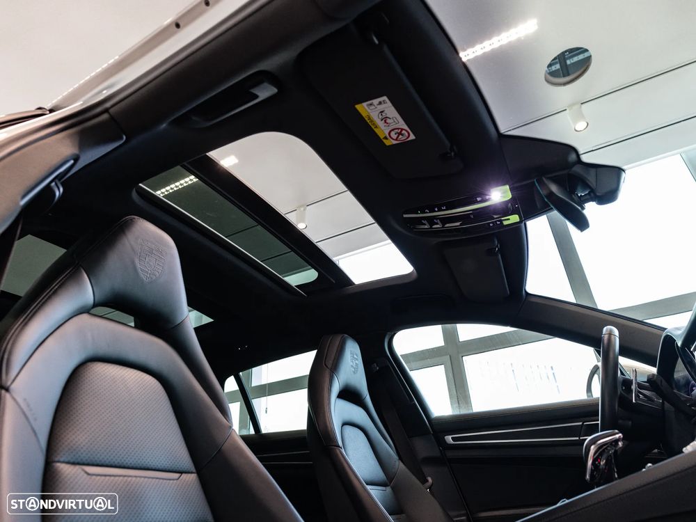 Porsche Panamera Sport Turismo 4 E-Hybrid Platinum Edition - 39