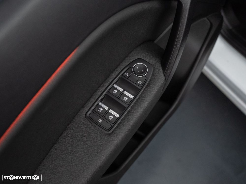 Renault Captur 1.6 E-Tech Plug-In Intens - 17