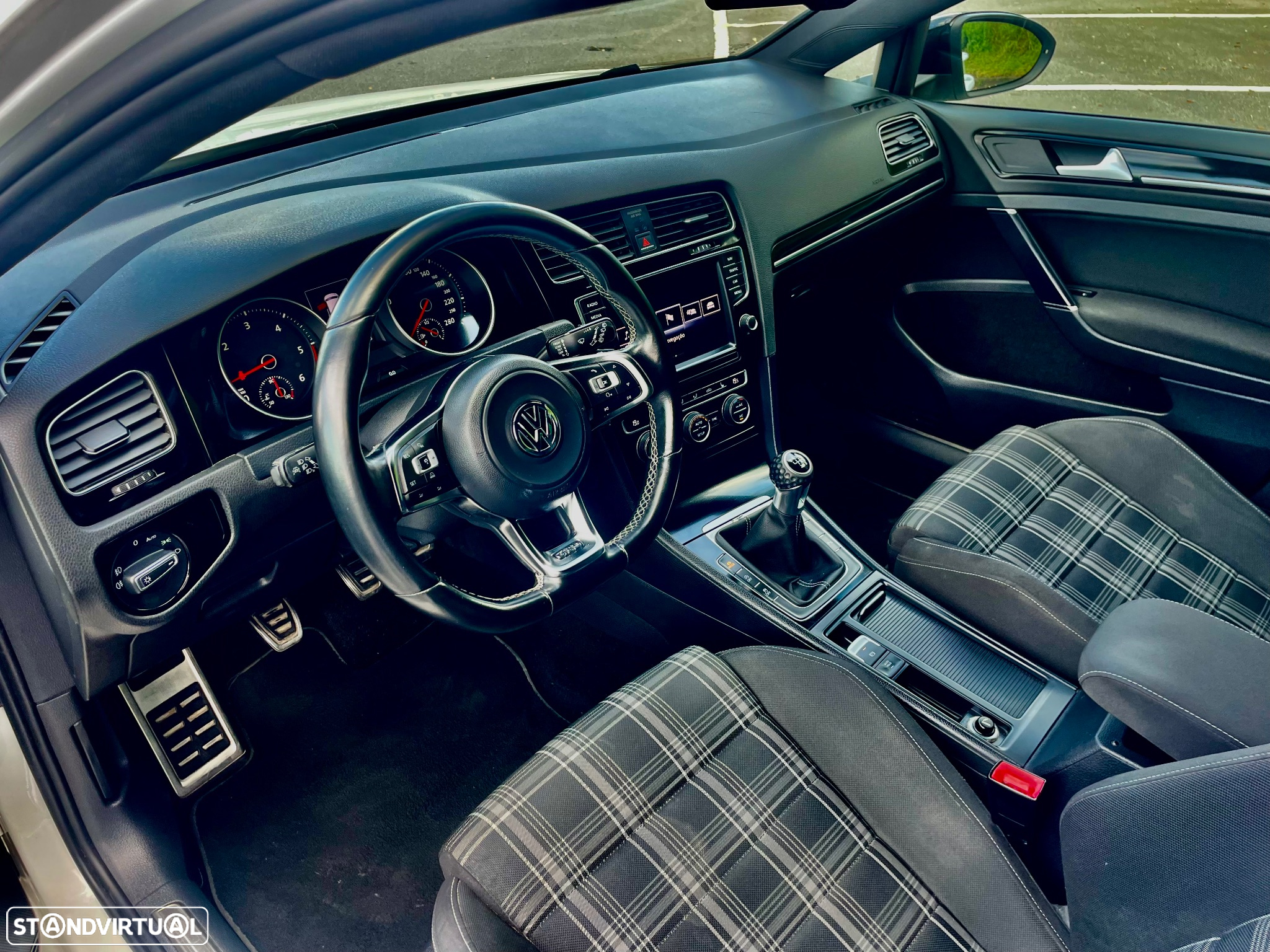 VW Golf 2.0 TDI GTD - 15