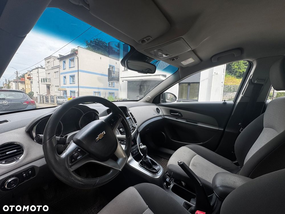Chevrolet Cruze 1.8 LT - 6