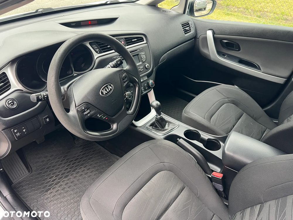 Kia Ceed 1.4 L - 7