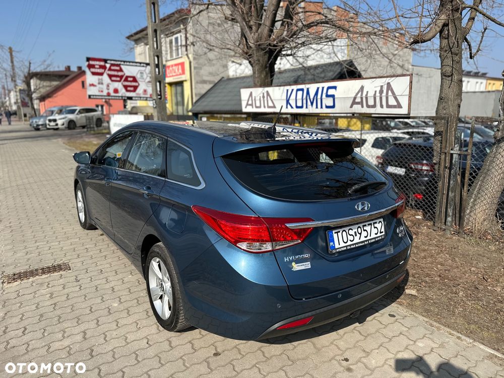 Hyundai i40 i40cw 1.7 CRDi Fifa World Cup Edition - 9