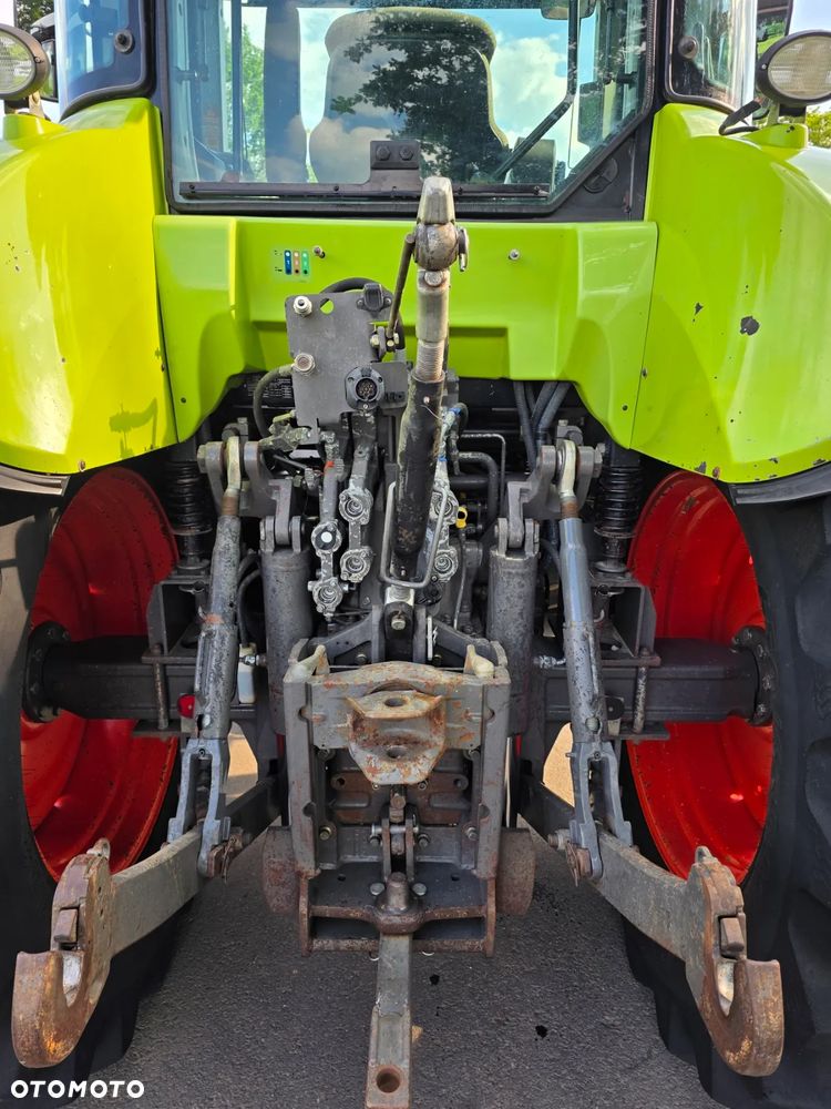 Claas Arion 620 - 11