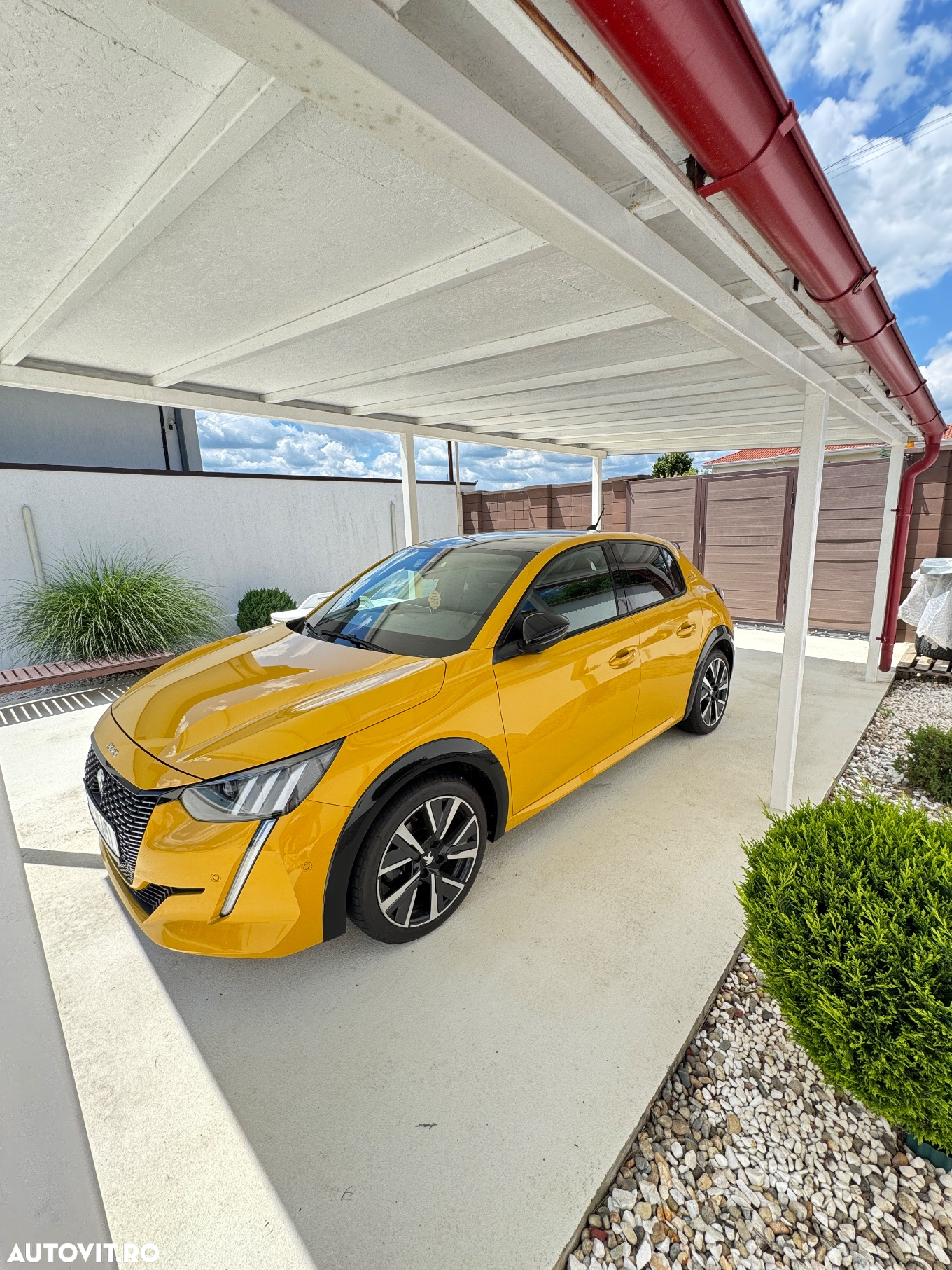 Peugeot 208 PureTech 100 GT Pack - 16