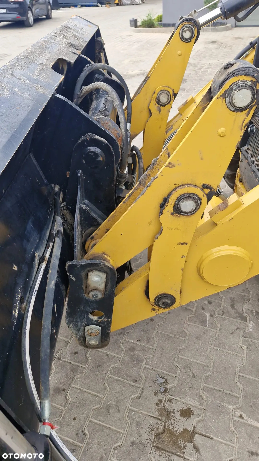 Caterpillar 432F2 - 6